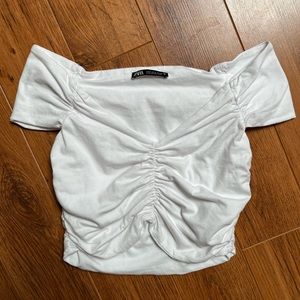 ZARA TOP WITH RUCHING TRF
